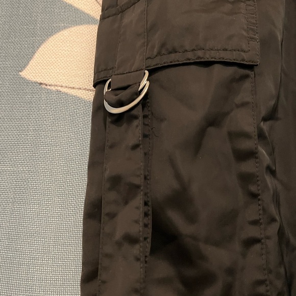 NWOT Forever 21 Cargo Pants 🖤 - Picture 4 of 9